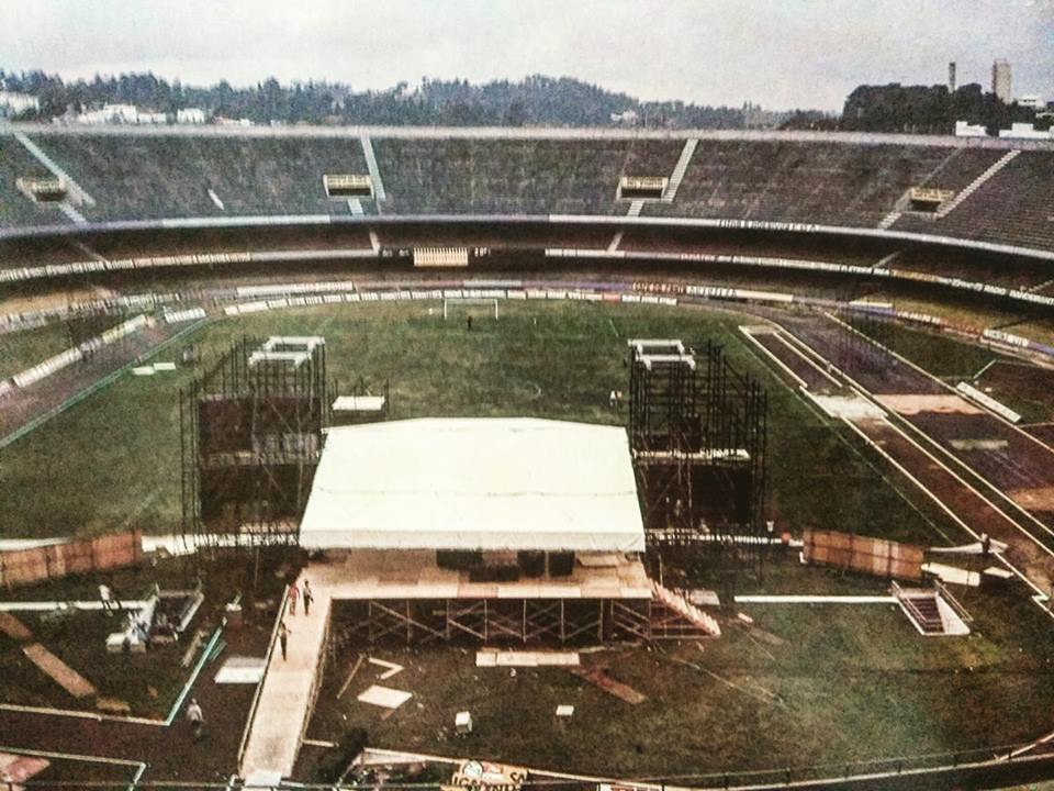81-03-20_Sao Paulo_preshow_04.jpg